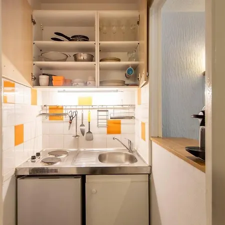 Apartament Beautiful On The Prestigious Street Saint-honore - Near Louvre, Amazing Location! *