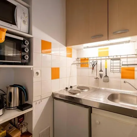 Apartament Beautiful On The Prestigious Street Saint-honore - Near Louvre, Amazing Location! Paryż