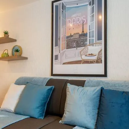 Beautiful On The Prestigious Street Saint-honore - Near Louvre, Amazing Location! Apartament